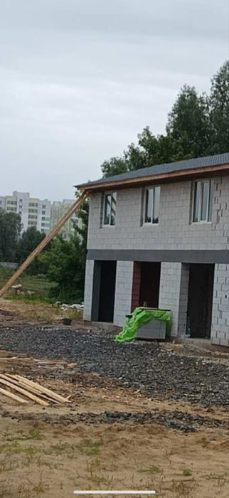 Продам 2-х поверховий гараж з підвальним приміщенням