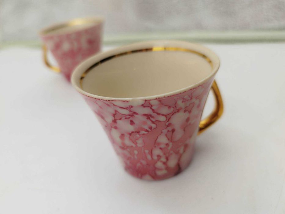 Serwis kawowy Iza Chodzież różowy proj. J. Wrzesień 1959r