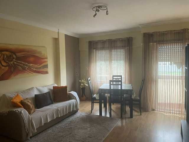 T3 Mobilado em Vialonga | 110 m² | 2 WC | Pronto a habitar