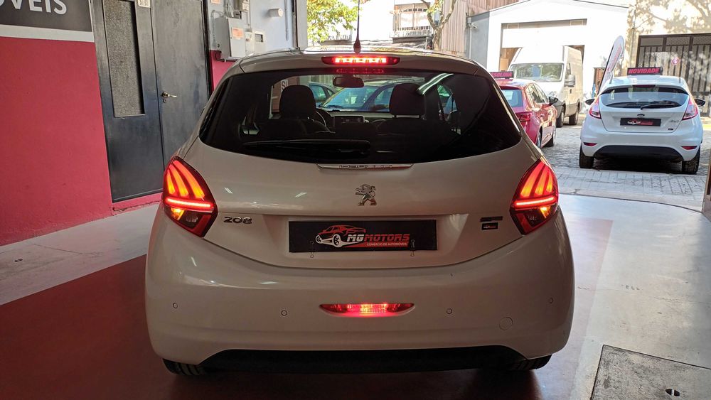 Peugeot 208 1.2 PureTech Allure