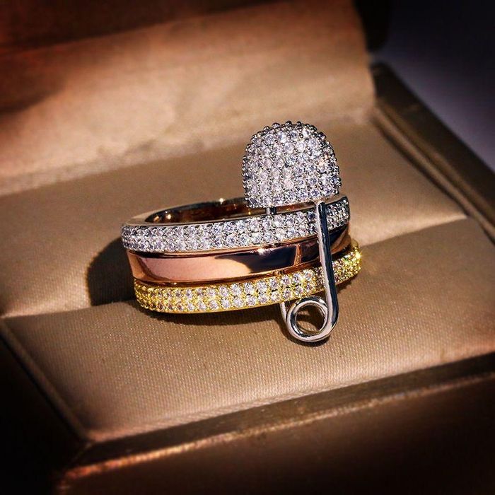 Каблучка apm monaco срібло 925