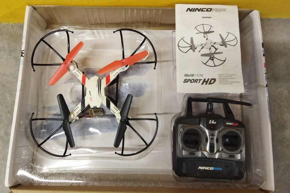 Drone Voador com Câmara Sport HD