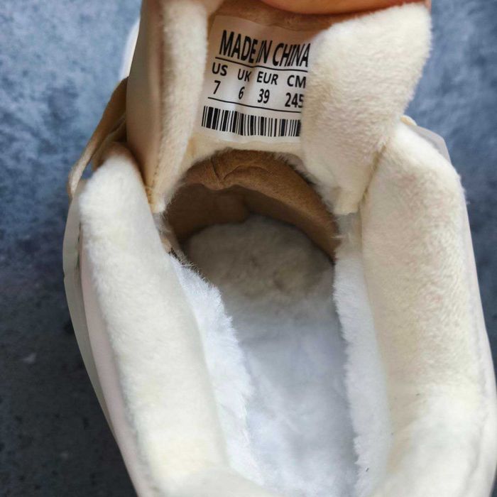 Кросівки Nike Air Jordan 4 Retro з хутром зимові