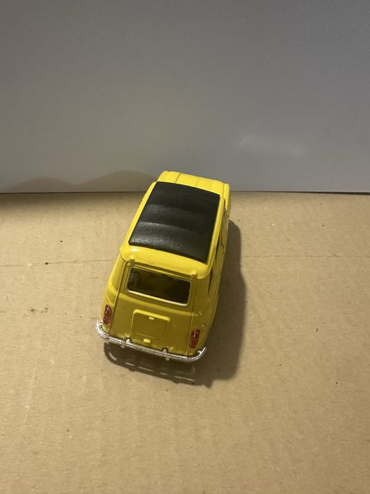 Renault 4L escala 1:43