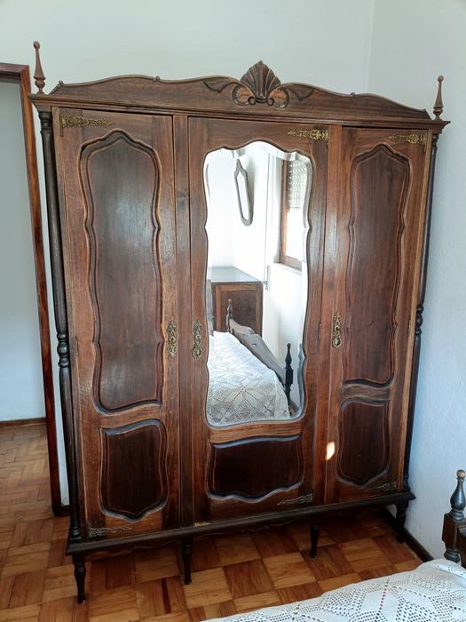 Mobília quarto em castanho