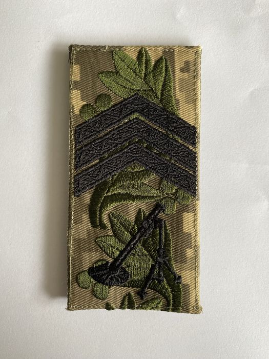 Погон генерала сержанта шеврони