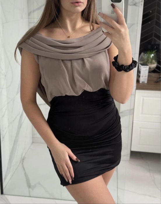 Sukienka damska krótka z odkrytymi plecami