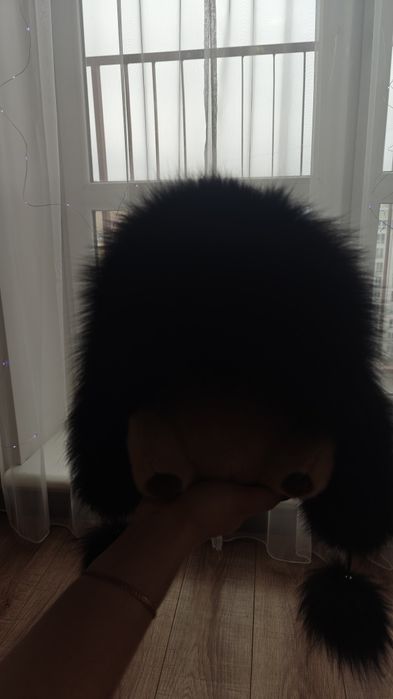 Жіноча хутряна шапка ушанка