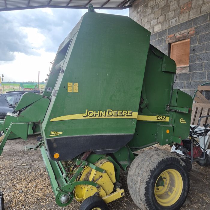 Prasa John deere  582