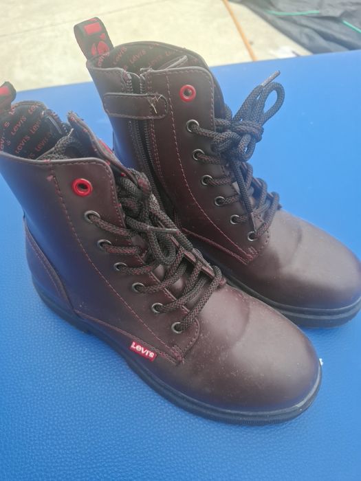 Botas originais  usadas