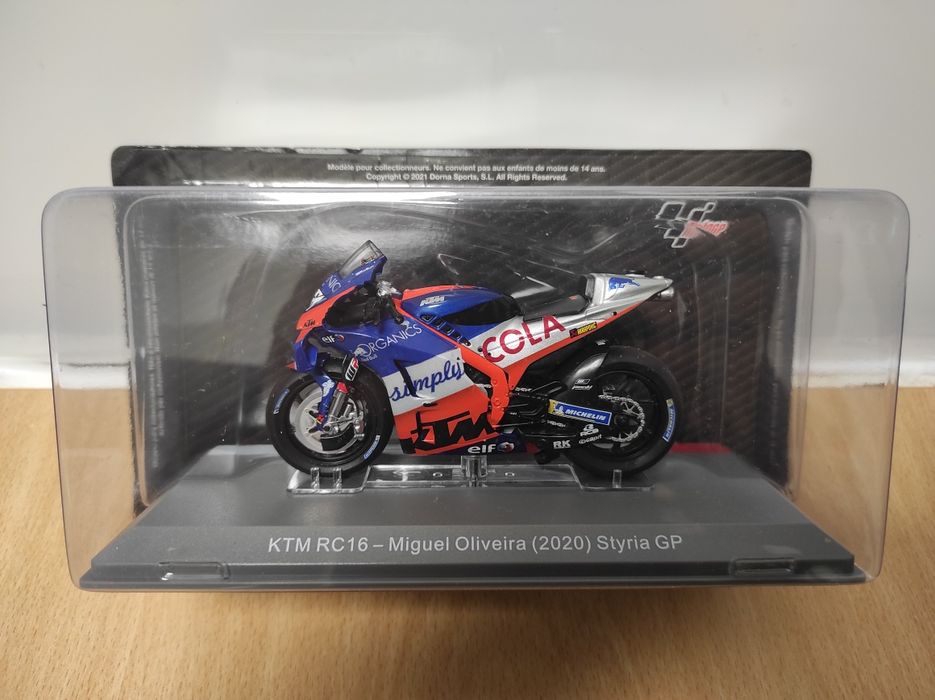 Miguel Oliveira KTM RC16 escala 1:18
