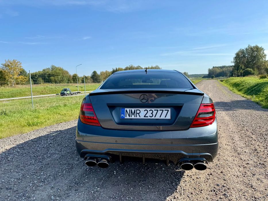 Mercedes-Benz Klasa C Mercedes Benz W204 Coupe C220