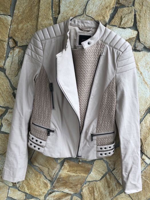 Kurtka Guess roz M