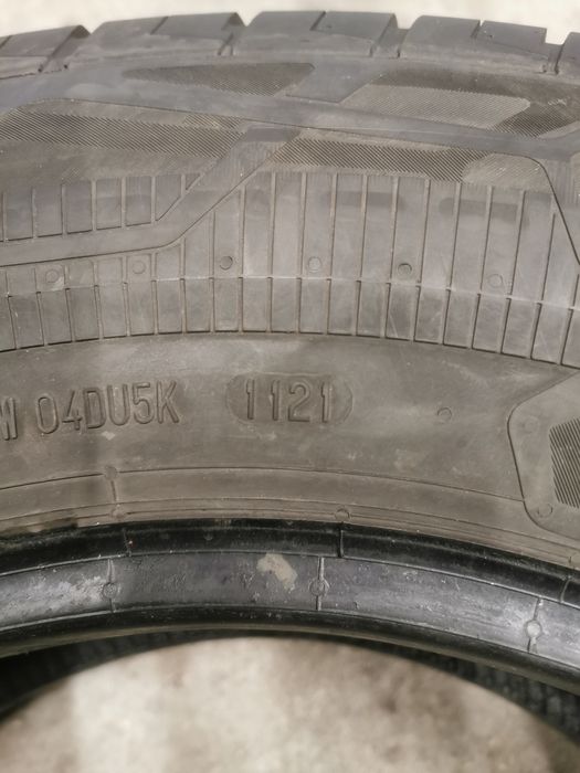 Para opon 215/75R16C 116/114R Continental VanContact Eco