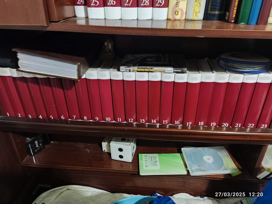 Enciclopédia universal 30 UN