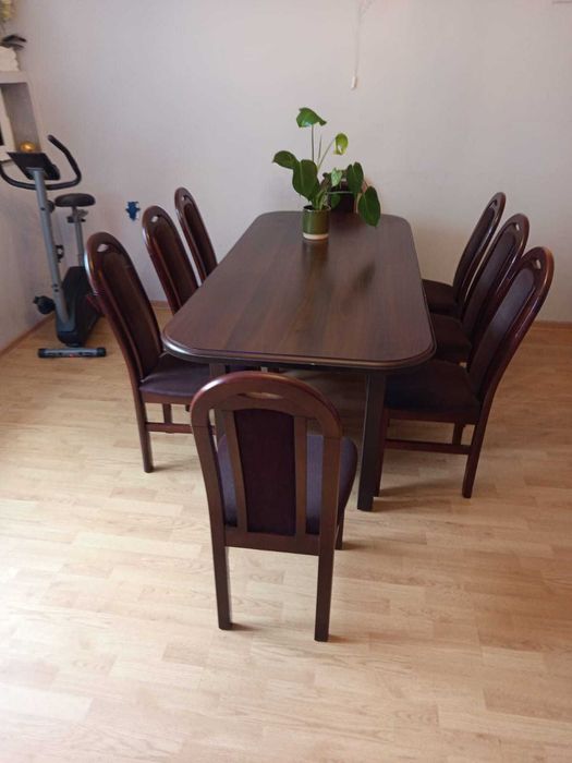 Stół z 8 krzesłami salon jadalnia