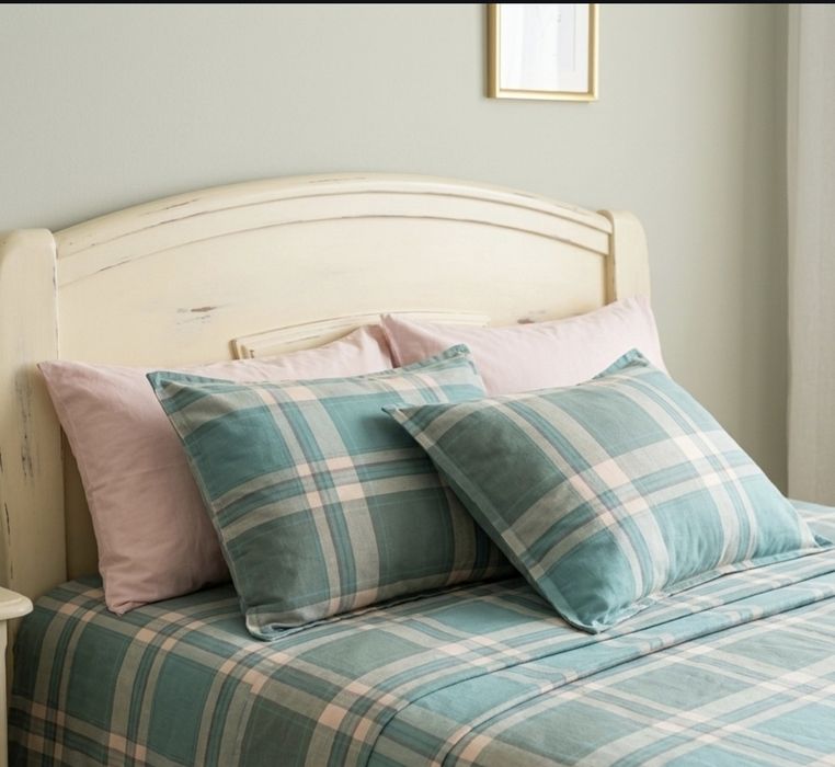 Colcha cama solteiro+ 4 almofadas+cortinado