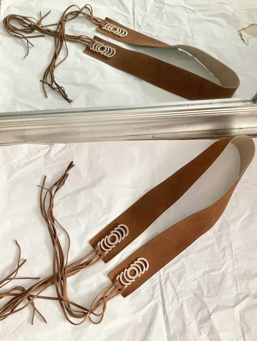 Skórzany pasek brązowy zamsz wiązany ozdobny 85 cm boho