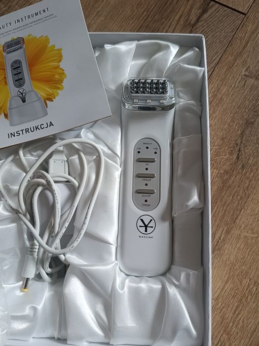 Urządzenie do liftingu twarzy