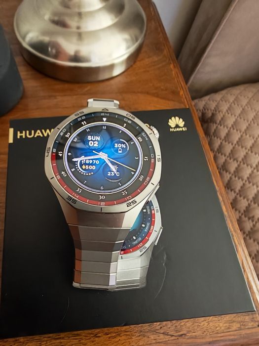 Honor v5 e huawei gt5 pro titanium