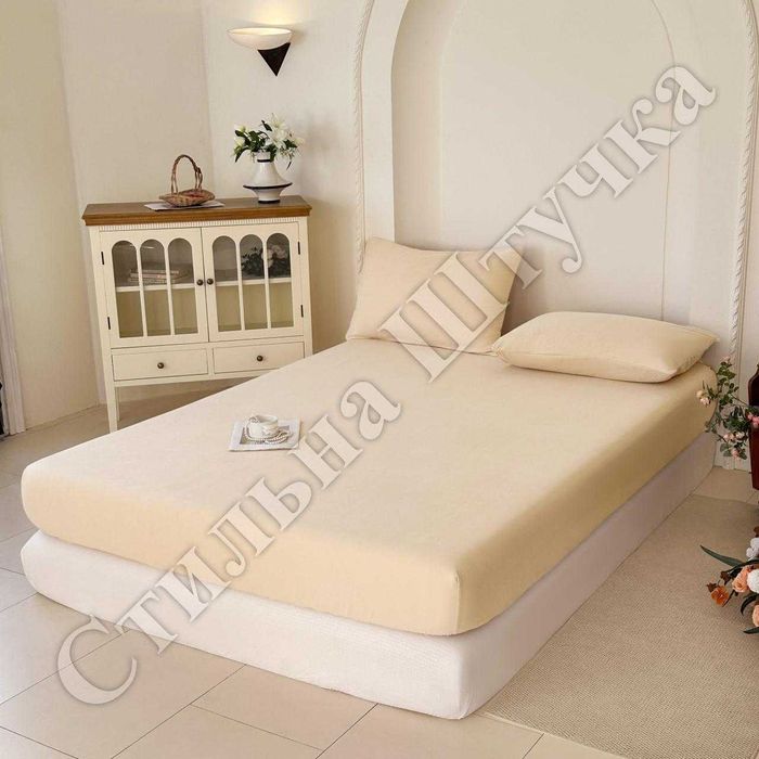 Плюшеві простирадла з гумкою та наволочками