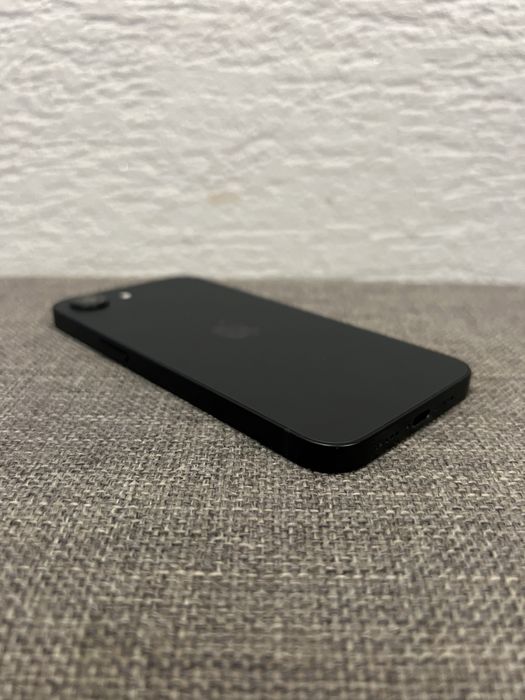 Iphone 16e 128gb, 97% bateria, gwarancja