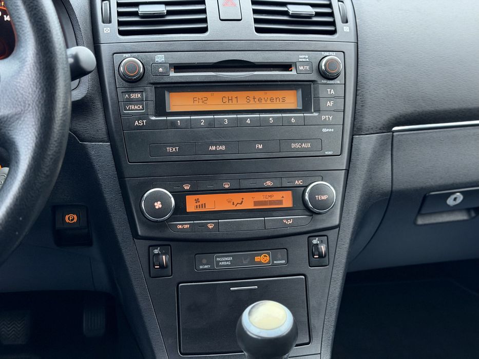 Toyota Avensis #1.6 Benzyna 132KM #2010r #2kpl kół #Super stan