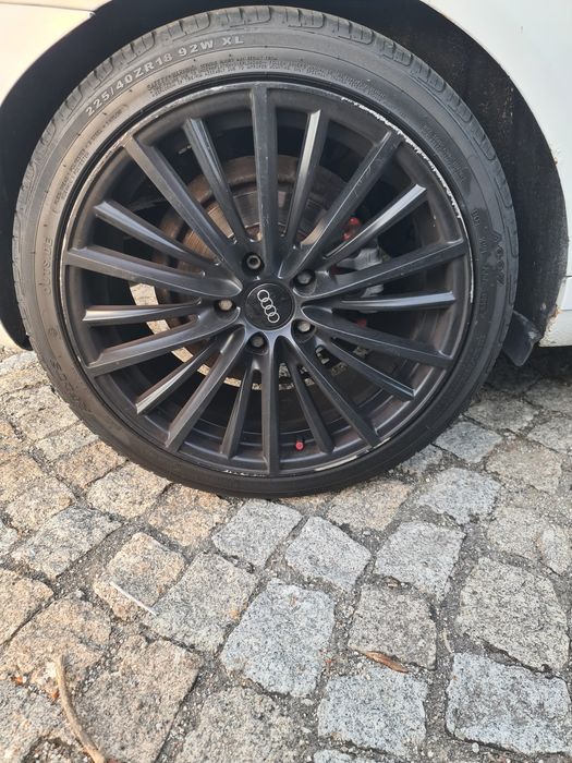 Jantes 18" Pretas Esportivas