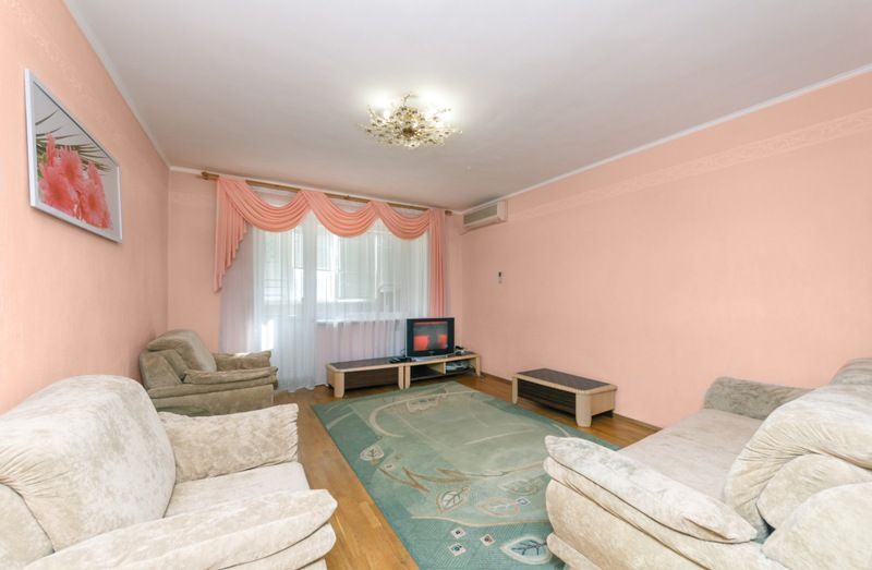 3к.посуточно, почасово,метро Левобережная 5 минут ходьбы