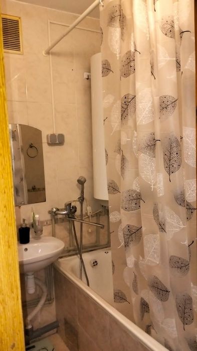 Квартира, оренда подобово у м. Путивль