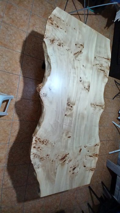 Mesa madeira maciça e ferro