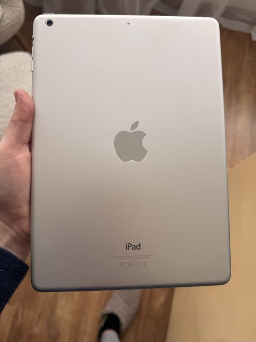 iPad Air (WiFi) 16GB  MD788Ll/A