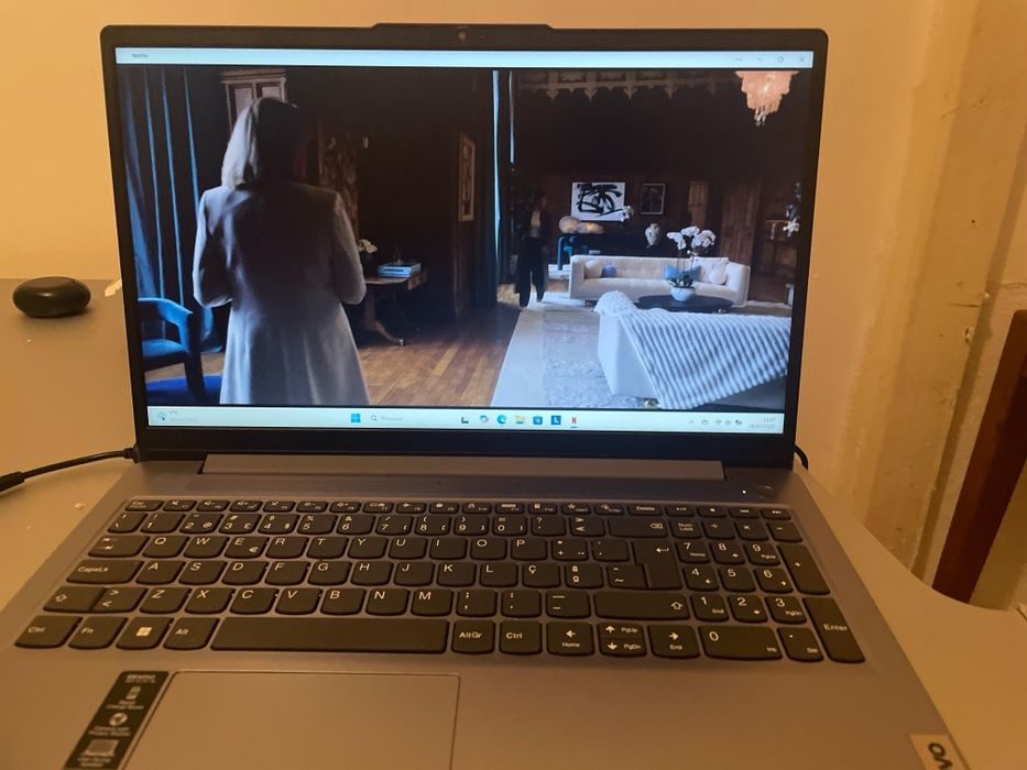 Portátil Lenovo a venda