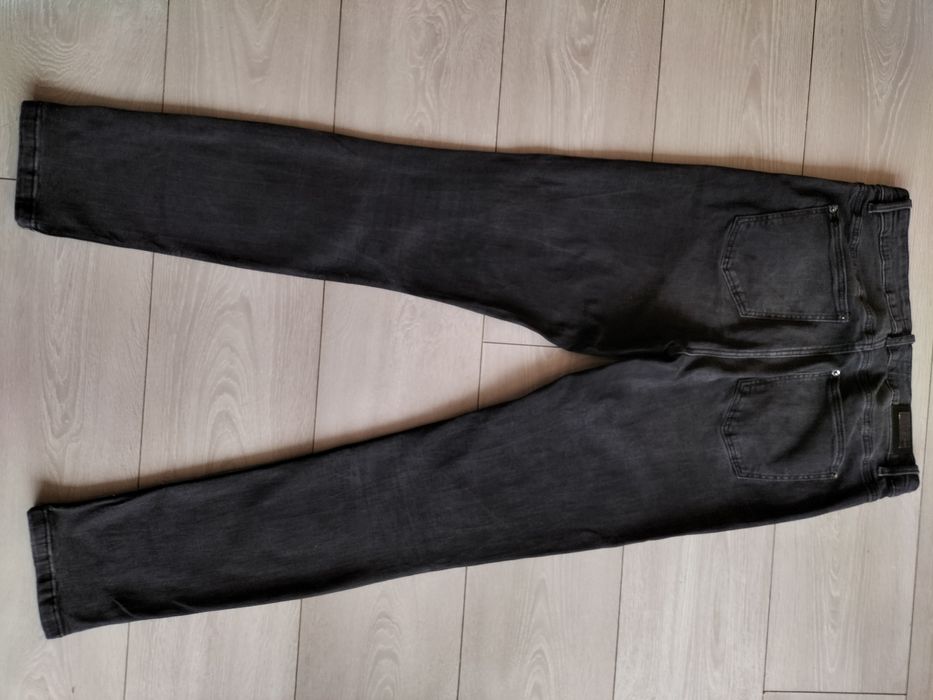 Jeansy MOHITO elastyczne dżinsy jeans 38 L czarne