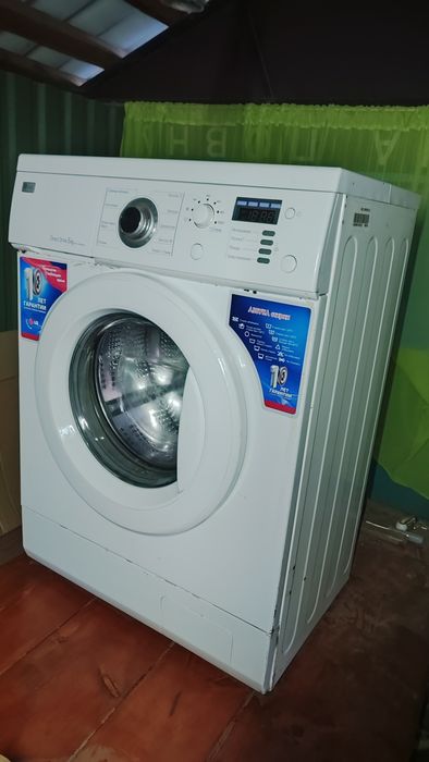 Пральна машинка LG, на 5 кг. Терміново. Торг