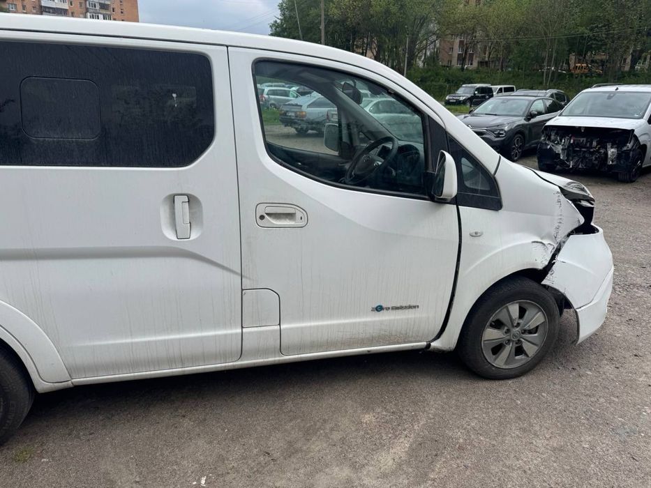 Продам Nissan e-NV 200
