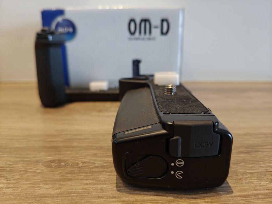 Grip Uchwyt HLD-6 HLD6 dla Olympus OM-D E-M5