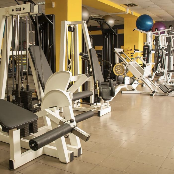 Тренажери б/в для невеликого залу