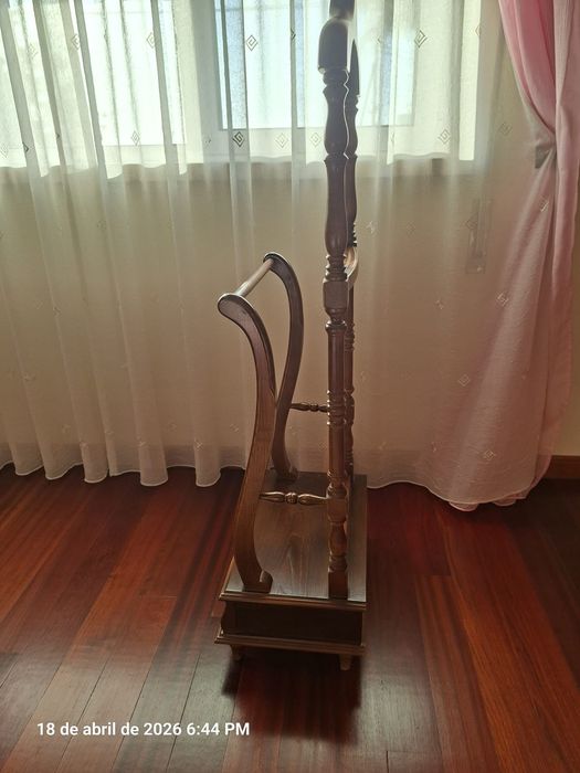 Bengaleiro de pé