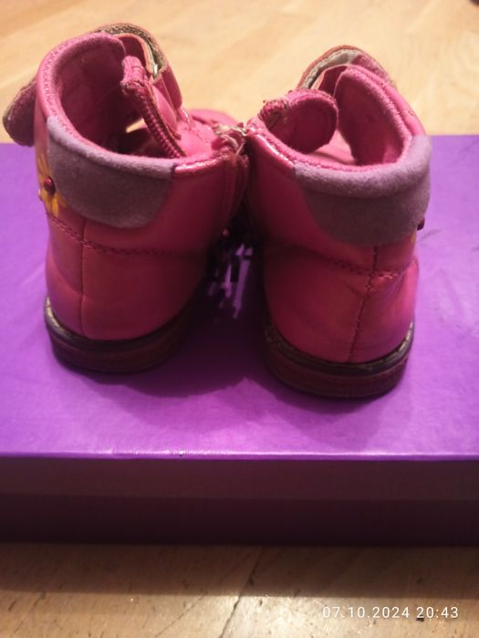 Чобітки на осінь-весну 23р