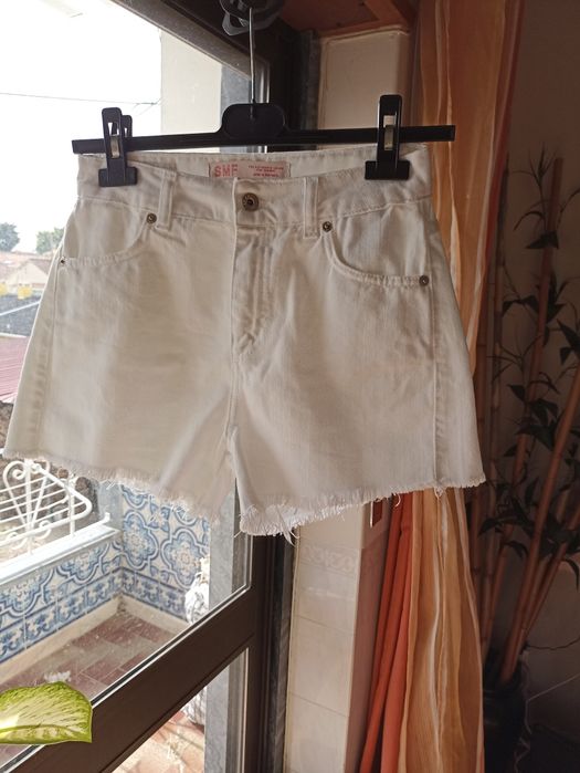 Calções brancos novos