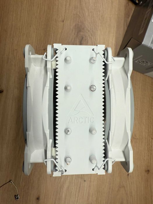 Кулер Arctic Freezer 34 eSports DUO White