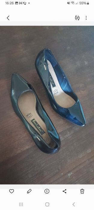 Sapatos stiletes pretos verniz Berluskas