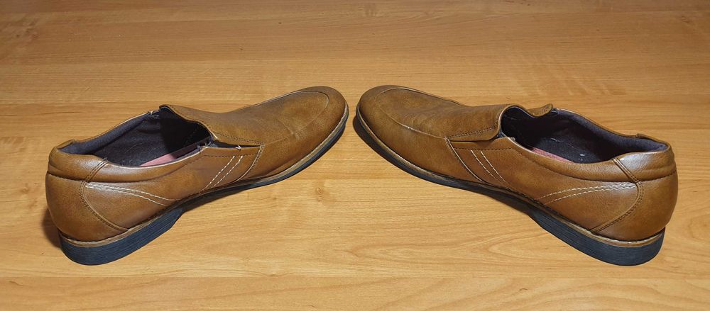 Brązowe mokasyny  Y.LLI BARCCINI, stan BDB, rozm. 44 (dł. wkł. 29 cm)