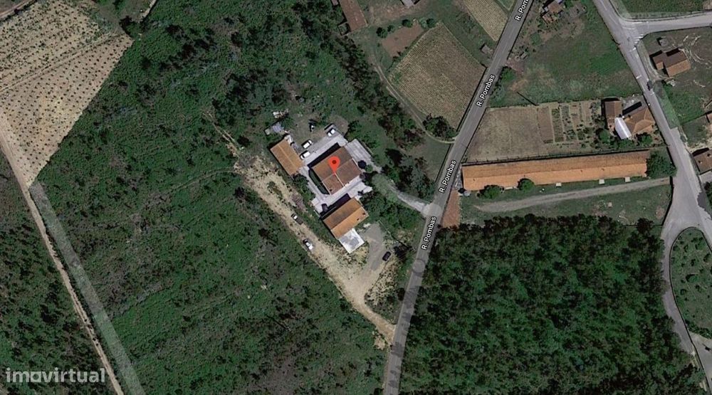 Prédio Misto - Albergaria a Velha