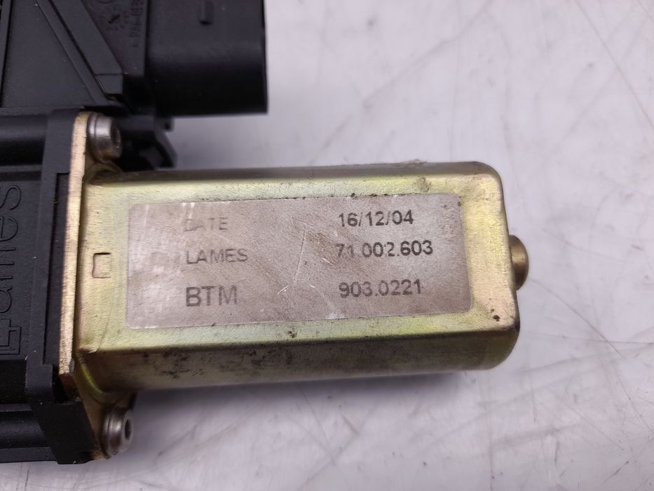 Motor vidro trás esquerdo BMW 1 (E87)