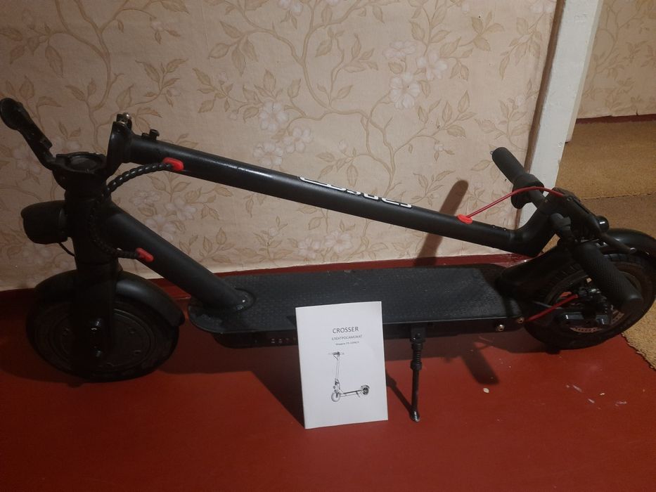 Електросамокат CROSSER   модель E9-10INCH