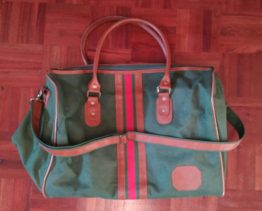 Mala com alças multifuncional