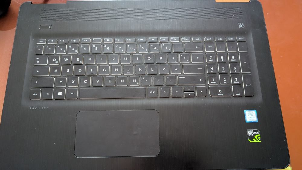 Ноутбук HP Pavilion 17 AB-309NG  Intel i7-7700HQ/RAM16GB/SSD512GB/ GTX 1050Ti 4Gb на запчастини
