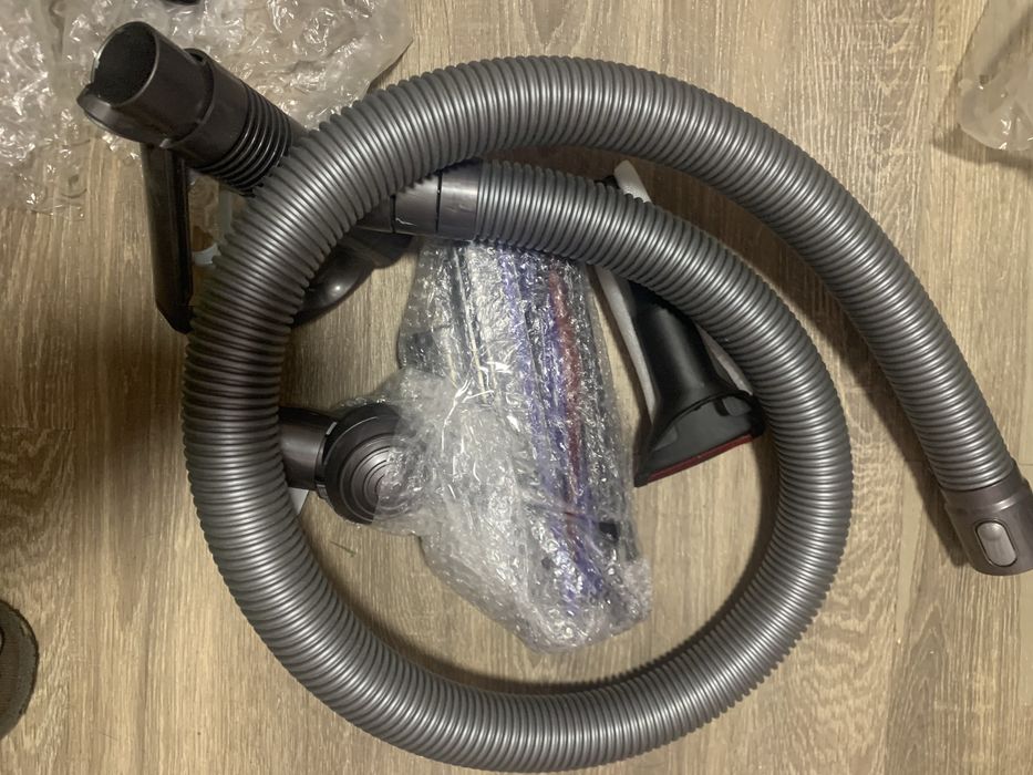 Продам пылесос Dyson !!!